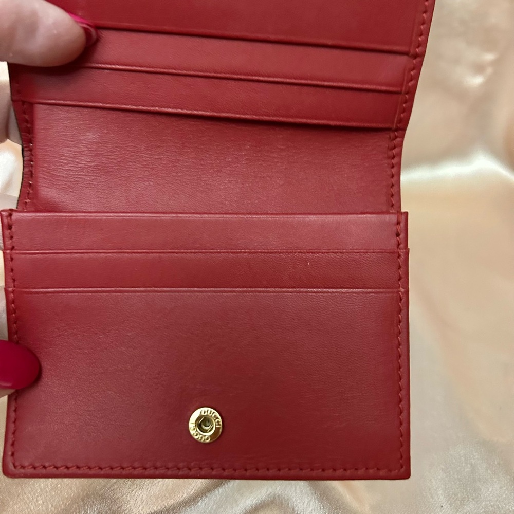 Gucci GG Supreme Blooms Compact Wallet - Picture 6 of 12